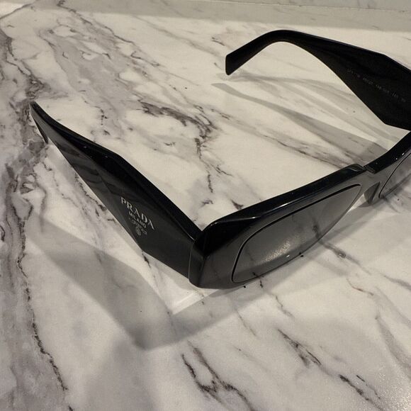 Prada SPR 17W 49-20 1AB-550 145 3N Black Sunglasses for Women - Picture 3 of 7